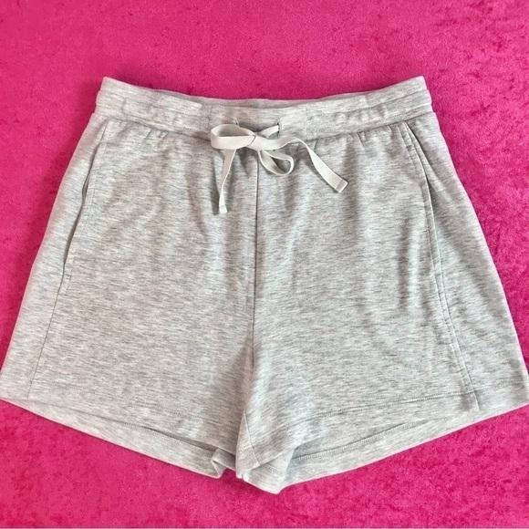 LOU & GREY SP Grey Sweatshirt Shorts S PETITE Adjustable Tie Elastic Waist NWT - Picture 1 of 13
